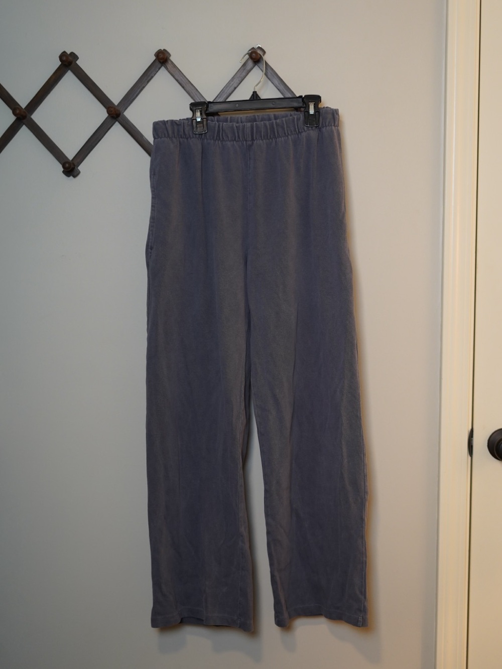 Brandy Melville Relaxed Elastic-Waist Pants - Gray